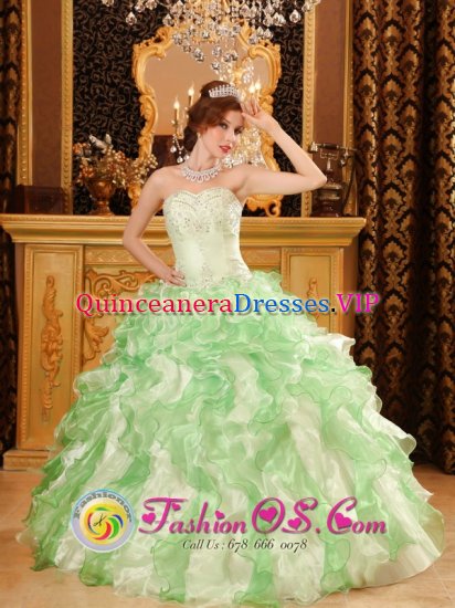 Piedmont South Carolina S/C Elegant Sweetheart Neckline Beaded and Ruffles Decorate Apple Green Quinceanera Dress - Click Image to Close