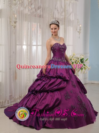 Newfane Vermont/VT Appliques With Beads Best Eggplant Purple Quinceanera Dress For Sweetheart Court Train Taffeta Ball Gown - Click Image to Close