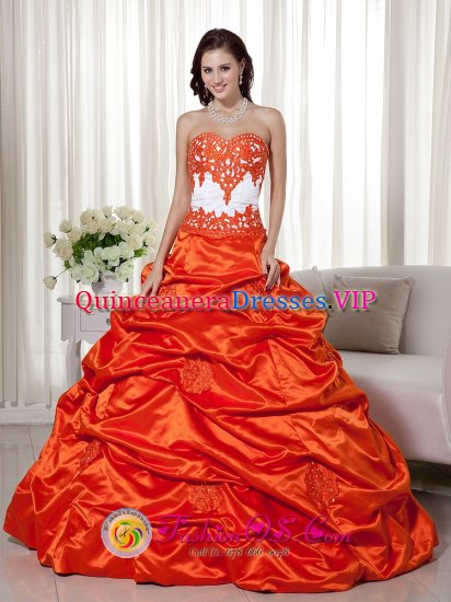 Classical Appliques Decorate Bodice Orange Red A-line Sweetheart Floor-length Taffeta Krefeld Germany Quinceanera Dress - Click Image to Close