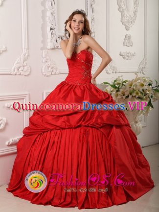 Princess Strapless Sweetheart Neckline Beaded Decorate Red Taffeta Ruching Quinceanera Dress In Layton Utah/UT