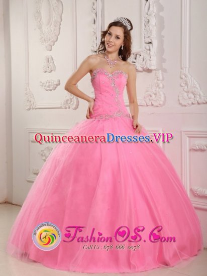 Morrisville Vermont/VT Rose Pink Sweetheart Appliques Decorate Bodice For Ball Gown Quinceanera Dress - Click Image to Close