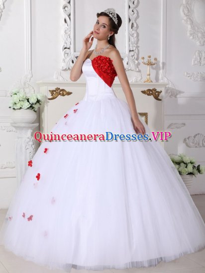 Grangeville Idaho/ID White and Red Sweetheart Neckline Quinceanera Dress With Hand Made Flowers Decorate - Click Image to Close