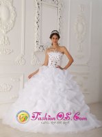 Flekkefjord Norway Cheap White Hand Made Flowers Quinceanera Dress With Strapless Court Train gold Beading and Ball Gown