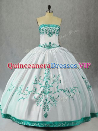 Sleeveless Floor Length Embroidery Lace Up 15th Birthday Dress with White