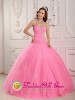 Holly Springs Mississippi/MS Rose Pink Sweetheart Appliques Decorate Bodice For Ball Gown Quinceanera Dress(SKU QDZY170-GBIZ)