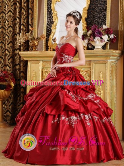 Appliques and Ruched Bodice For Strapless Red Quinceanera Dress With Ball Gown And Pick-ups IN Cartmel, Lake District - Click Image to Close