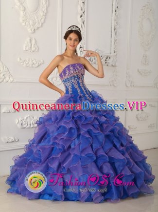 Jefferson City Tennessee/TN Wholesale beautiful Royal Blue and Purple Ruffles Appliques Decaorate Bust Quinceanera Gowns For Sweet 16