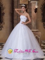 Embroidery Romantic Cambita Garabitos Dominican Republic Strapless Quinceanera Dress White Satin and Tulle Ball Gown(SKU QDZY171y-3BIZ)