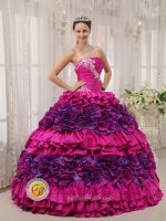 Cheap Fuchsia strapless Quinceanera Dress With white Appliques Decorate In Killearn Stirling(SKU QDZY448y-1BIZ)