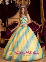 Gracias Honduras Low price Quinceanera Dress Ombre Color Sweetheart Beading Decorate Bust Organza Ball Gown