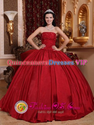 Gorgeous Custom Made Red Beaded Decorate Bust Quinceanera Dress With Strapless Taffeta In Michigan