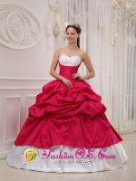 Copper Center Alaska/AK Customize Hot Pink and White Sweetheart Sweet 16 Dress With Pick-ups and Taffeta Beading