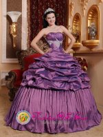 Santander colombia Stylish Lavender Pick-ups Quinceanera Dress With Taffeta Exquisite Appliques Ball Gown