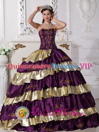 Los Lagos Chile Beautiful Embroidery Decorate Purple and Gold Quinceanera Dress With Floor-length Taffeta