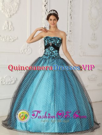 Anna Maria Florida/FL Elegant Black and Blue Beading and Appliques Quinceanera Gowns With Taffeta and Tulle In Washington