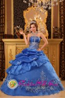 Calais Maine/ME Strapless Quinceanera Dress Clearance With Beading and Appliques Decorate Ball Gown