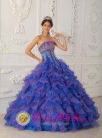 Wholesale beautiful Royal Blue and Purple Ruffles Appliques Decaorate Bust Quinceanera Gowns For Sweet 16 In Goodyear AZ　(SKU QDZY348y-7BIZ)