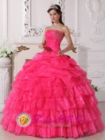 Naantali Finland Gorgeous Ruffles Layered Hot Pink Beaded Decrate Bust and Ruch Sweet Quinceanera Gowns With Floor-length