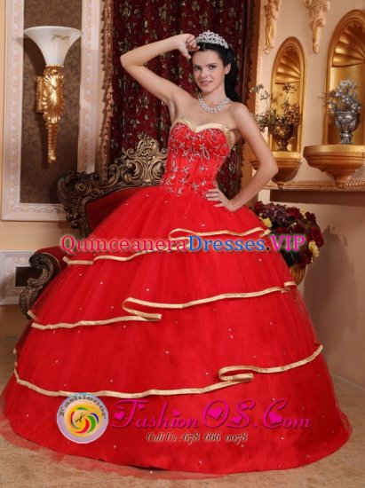 College Park Georgia/GA Stylish Red Ruffles Layered Sweetheart Ball Gown Quinceanera Dress With Satin and Tulle Beading Decorate - Click Image to Close