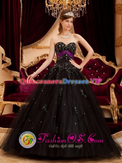 Wonderful Black Sweetheart Neckline Quinceanera Dress With Beaded Appliques And sash Decorate On Tulle in Benicia CA - Click Image to Close