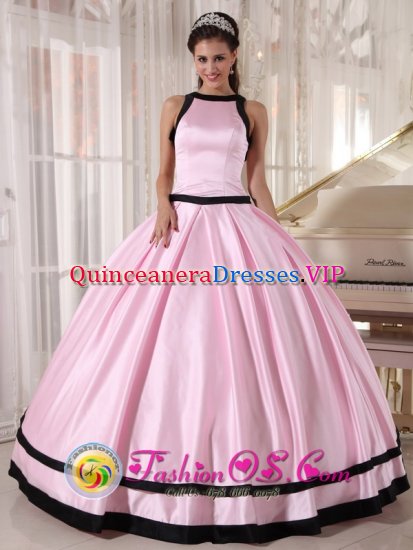 Lebanon Indiana/IN Bateau Affordable Baby Pink and Black Quinceanera Dress - Click Image to Close