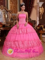 Stylish Rose Pink Ruffles Layered Sweet 16 Ball Gown Dresse With Strapless Organza Lace Appliques In Merriam Kansas/KS