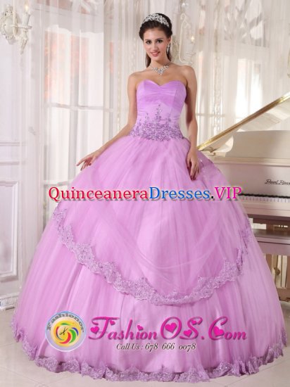 Dakota Dunes South Dakota/SD Stylish Taffeta and Tulle Appliques Decorate Discount Lavender Quinceanera Dress with sweetheart neckline - Click Image to Close