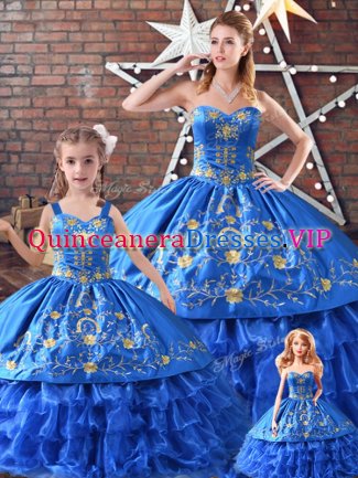 Traditional Sleeveless Embroidery Lace Up Quince Ball Gowns