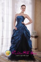 Koloa Hawaii/HI Beautiful A-Line / Princess Strapless Sweep / Brush Train Taffeta and Tulle Hand Made Flowers Quinceanera Dama Dress with Pick-ups(SKU PDHXQ062BIZ)