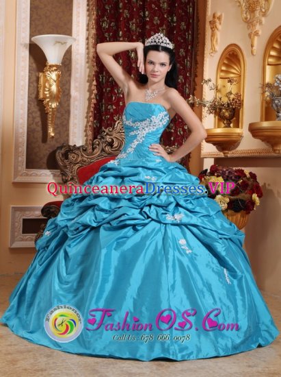 Appliques Decorate Pick-ups Taffeta and Floor-length Teal Strapless Quinceanera Dress For Dimondale Michigan/MI - Click Image to Close