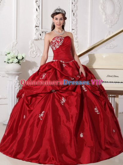 Fairfield Iowa/IA Wine Red Elegant Quinceanera Dress Clearance With Sweetheart Neckline Beaded Decorate - Click Image to Close