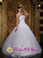 San Jose Cheap White Quinceanera Dress With Strapless Neckline Embroidey and Lace Decorate