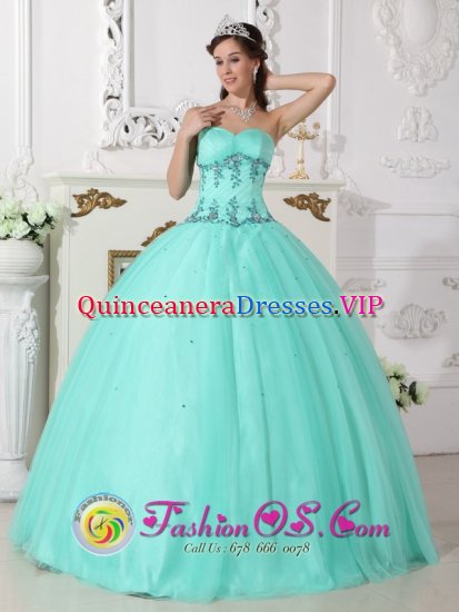 Huntingdon East Anglia Elegant Quinceanera Dress For Quinceanera With Turquoise Sweetheart Neckline And EXquisite Appliques - Click Image to Close