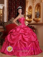 Fashionable Hot Pink Ball Gown Strapless Quinceanera Dresses With Pick-ups and Ruch For Sweet 16 In Leawood Kansas/KS