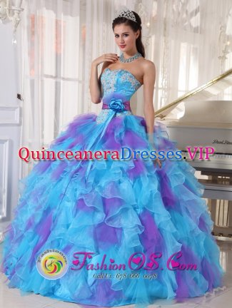 sweetheart neckline Bodice Baby Blue and Purple Appliques Decorate Ruffles Hand Made Flower For Alloa Central Quinceanera Dress