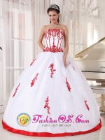 Goliad TX Pretty White and red Quinceanera Dress With Strapless Satin and Organza Appliques Decorate