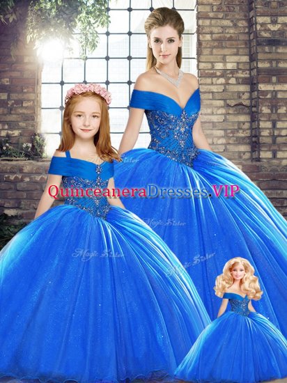 Organza Off The Shoulder Sleeveless Brush Train Lace Up Beading Quinceanera Gowns in Royal Blue - Click Image to Close