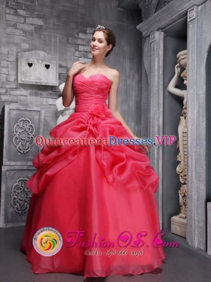 Gainesville Georgia/GA Pretty Organza Coral Red Quinceanera Dress Beading and Ruch Decorate Pick-ups With Sweetheart Neckline - Click Image to Close