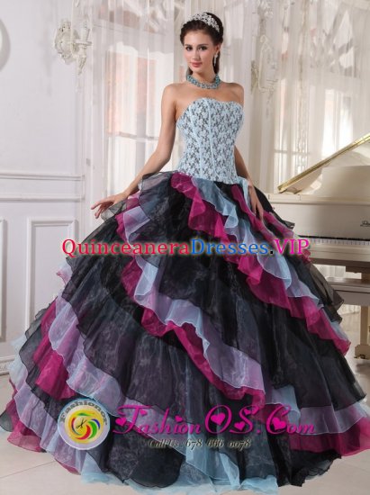 Flandreau South Dakota/SD Beautiful layers Multi-color Quinceanera Dress Appliques With Beading For Fall Strapless Organza Ball Gown - Click Image to Close