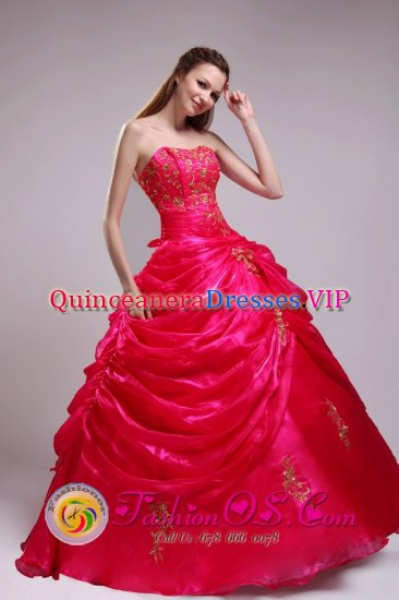 Burleson TX Sweetheart Appliques Decorate Pick-ups Inspired Red Christmas Party Dresses - Click Image to Close