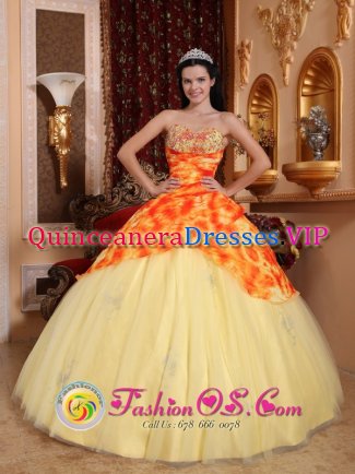 Echirolles France Beaded Decorate Light Yellow Quinceanera Dress With Sweetheart Neckline On Tulle