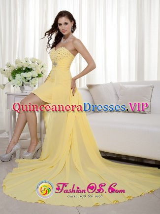 Lahaina Hawaii/HI Yellow Sweetheart High-low Quinceanera Dama Dress Beading Decorate Chiffon Column / Sheath