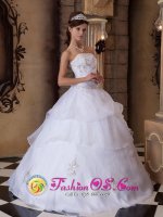 Pretty White Quinceanera Dress With Strapless Appliques Decorate Floor length Pick-ups Ball Gown IN Glendale NY