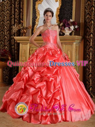 Stylish Orange Red Emboridery and Beading Sweet 16 Dress With Sweetheart Strapless Taffeta IN Ibach Switzerland