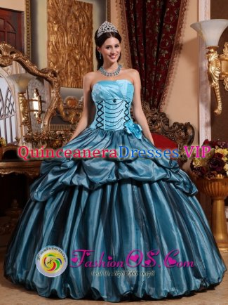 Wholesale Blue Hand Made Flower Pick-ups Sweet Quinceanera Dress With Strapless Taffeta In Lansing Michigan/MI