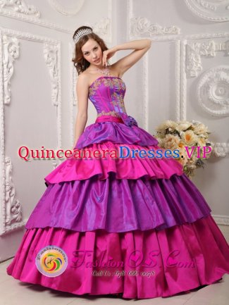 Multi-color Ball Gown Strapless Floor-length Taffeta Appliques with Bow Band Cake Quinceanera Dress in Lysaker Norway