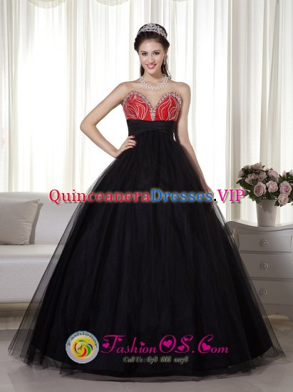 Fashionable Tull Black and Red Princess Beaded Sweetheart Quinceanera Dama Dress in Hordaland Norway - Click Image to Close