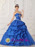 Huron South Dakota/SD A-Line Princess Sapphire Blue Appliques and Beading Decorate Gorgeous Quinceanera Dress With Sweetheart Taffeta and Tulle(SKU QDZY157J6BIZ)